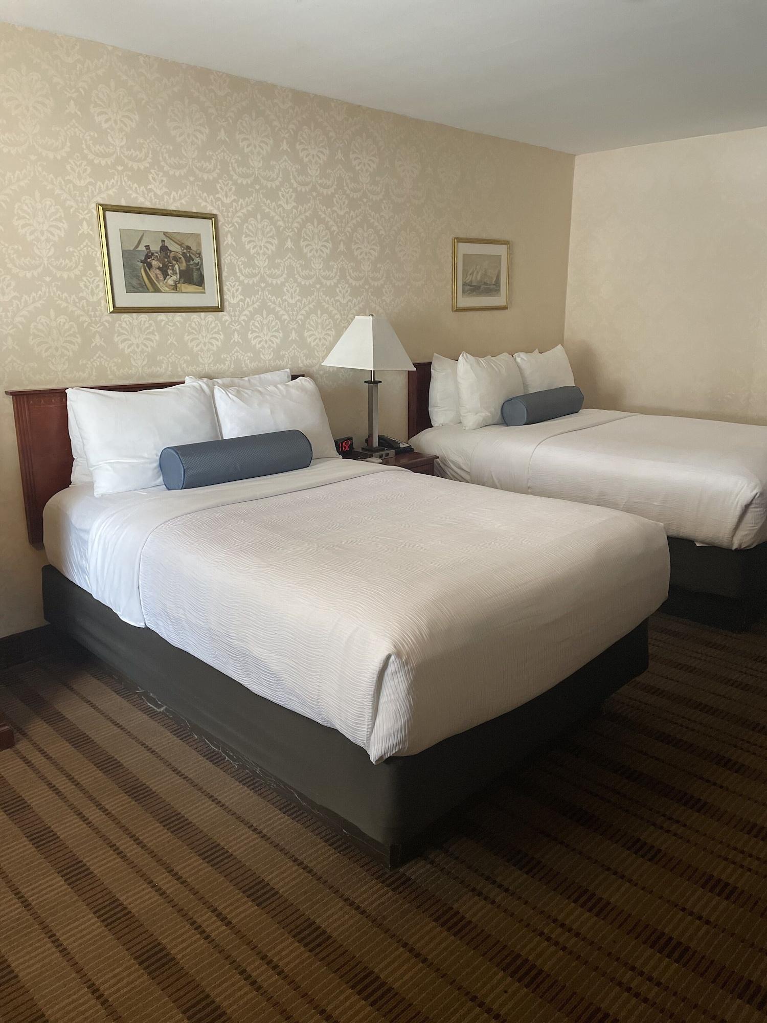 Surestay Plus By Best Western Woodbury Inn Exterior photo
