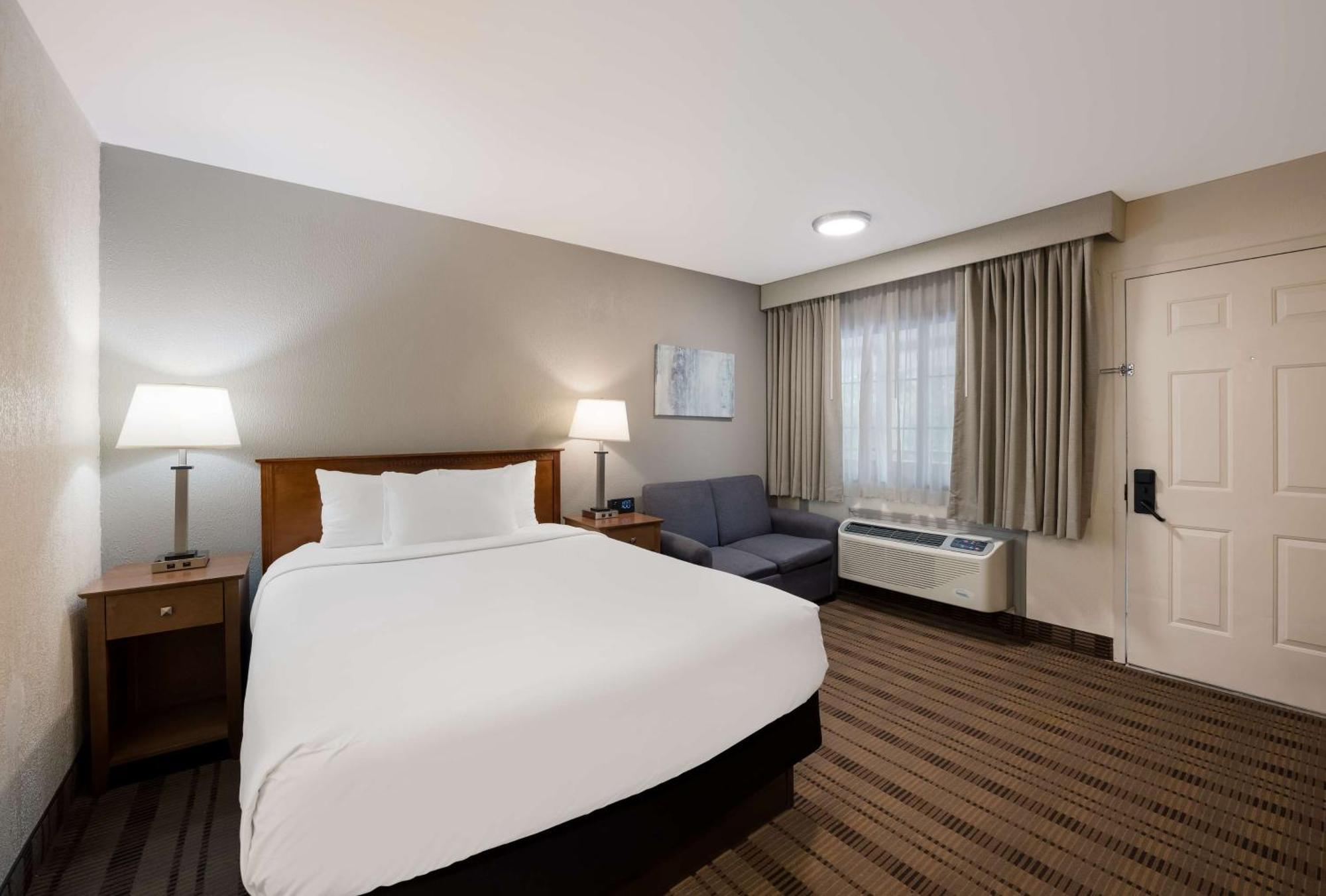 Surestay Plus By Best Western Woodbury Inn Exterior photo